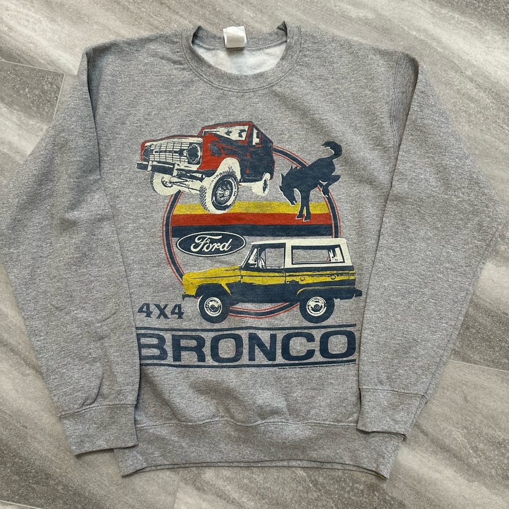 NWOT Junk Food Tees Size XS Ford Bronco Graphic Gray Crewneck